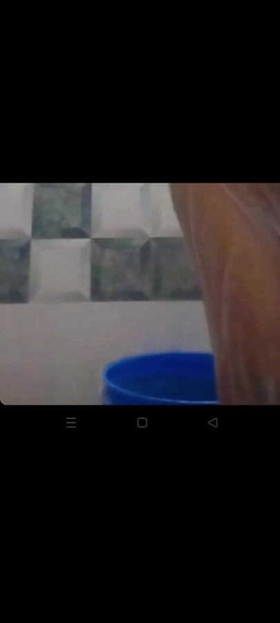 Купание и задница | Клип 1