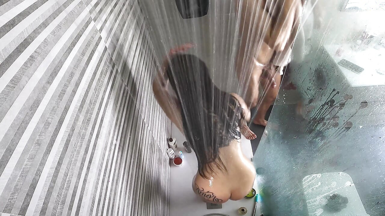 They Have Sex in the Shower for the First Time