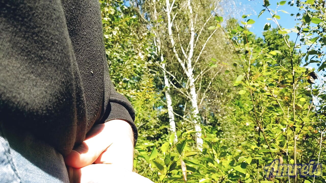 The first autumn handjob in the forest. There was little time, but I finished!