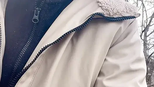 gehen sie draußen, dann pissen, muschi zeigen