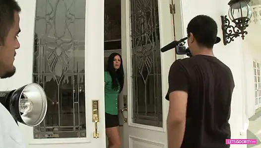 Azgın esmer orta yaşlı seksi kadın için iyi şişman yarak
