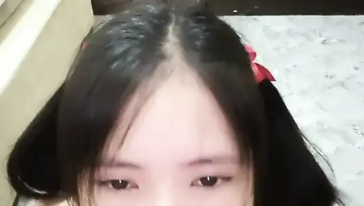 Sevimli üvey kız kardeş bakış açısı gırtlağına kadar yutuyor