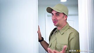 Brazzers - August Ames - Real Wife Stories