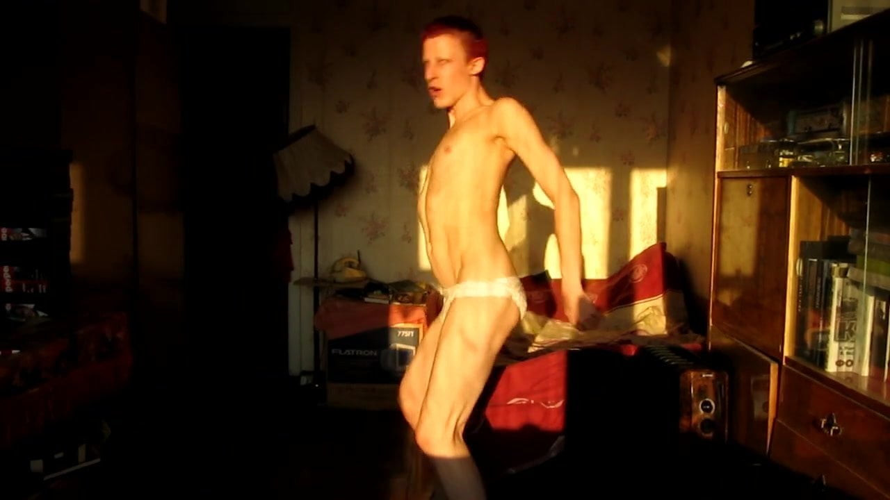 TWINK IS ALWAYS HUNGRY FOR RAW COCK