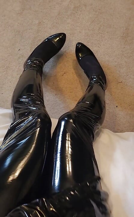 Sahibe Jessica için iyi bir köle olur musun?