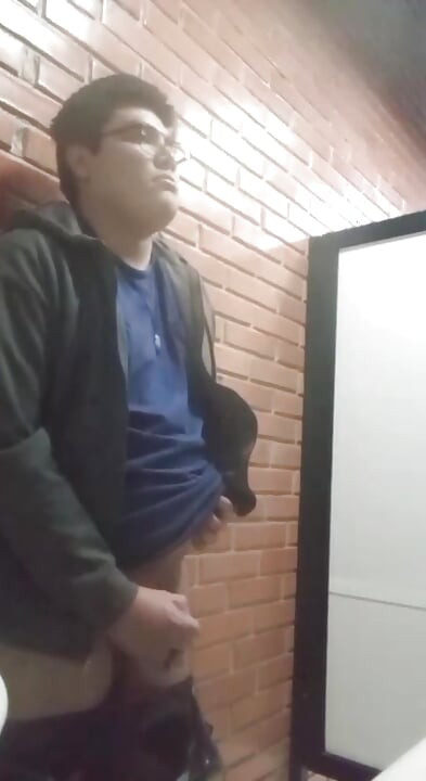 Nerdy student aftrekken