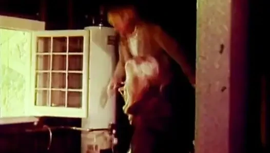 Legenda porno - USA 1969, awalnya - adegan 01