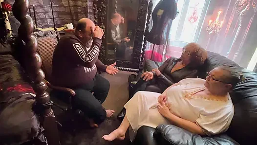 Bölüm 1:- Çiftlerle blackberrymilf öğretmek. Şaplak, aşağılama, oral ve seks!