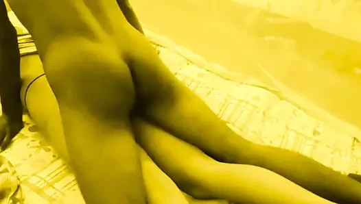 Der freche kleine engel desi Bhabi fickt geile muschi von ihrem debor schwanz bei ihr