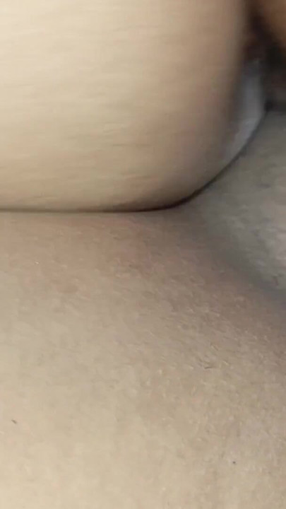 macocha i bujna pasierbica po raz pierwszy uprawiają pyszny seks lesbijski | Klip 2