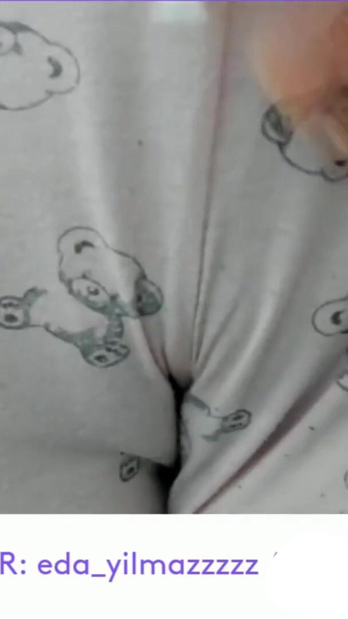 PAJAMA MASTURBATE- RUBBING PUSSY WITH PAJAMA | Clip 1