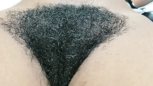 Doğal kıvrımlı amatör kıllı amcık orta yaşlı seksi kadın anları