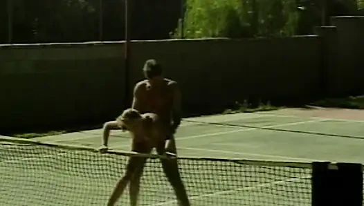 Sie ist eine Teamspielerin - Heiße Outdoor-Abenteuer