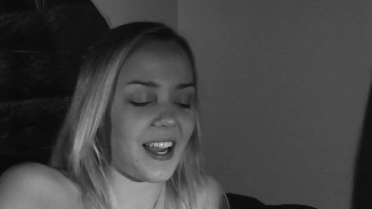 Blond piękno kontrolujące orgazm