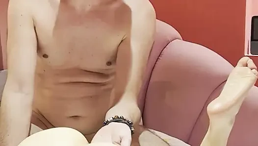 Lulu Wild - Hot Asian Spinner Gets Fucked Raw and Creampied in Cheap Love Hotel