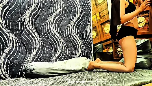 Gadis melayu amatir india umur 18 tahun yang aku entot pakai jilbabnya