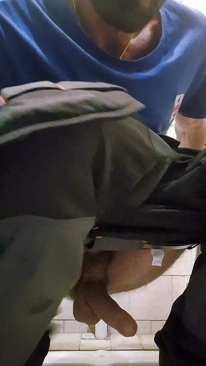 Masturbez la serviciu