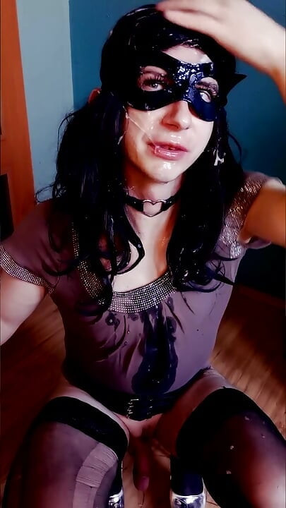 sissy trying what it's like to be covered fully in cum, using own collected cum to look like after bukkake