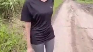 Sexy ragazza da jogging scopata