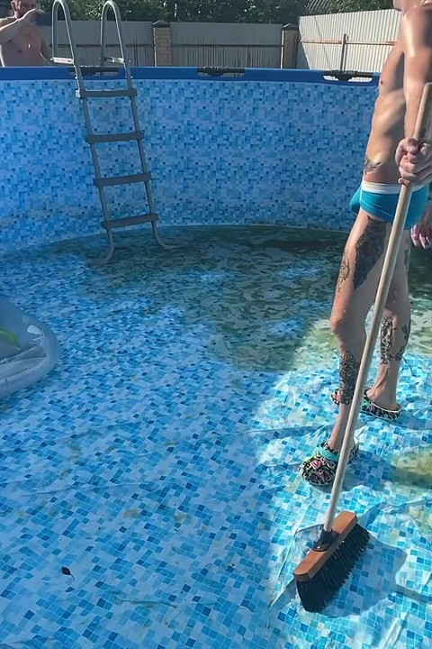 Pool Fucking - Public Sex