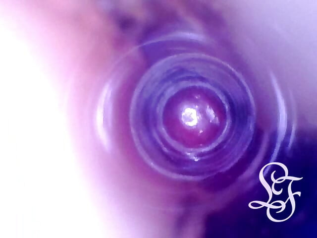 Minicam dans mon cul pendant que je me fais fister !