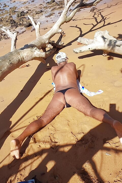 Ladysilva in panties on the beach what a hot ass