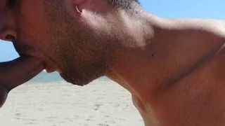 Chupando paus na praia filipinas em barcelona