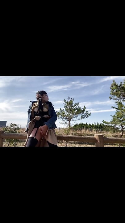 No130 ビーチ散歩でタックおまんこ晒し 波の音に抱かれて