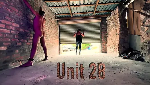 Nyonya April si wanita dominan - unit 28