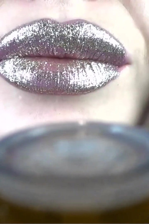 Pop para mis grandes labios brillantes: ¡Cuenta regresiva de leche!