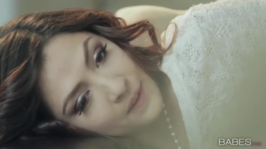 Babes - cassie laine suka banget sama mainan seks barunya
