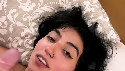 Hungover Pakistani Slut Gets a Huge Facial