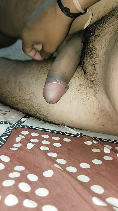 Solo masterbate at home handjob is the good way for satisfaction.