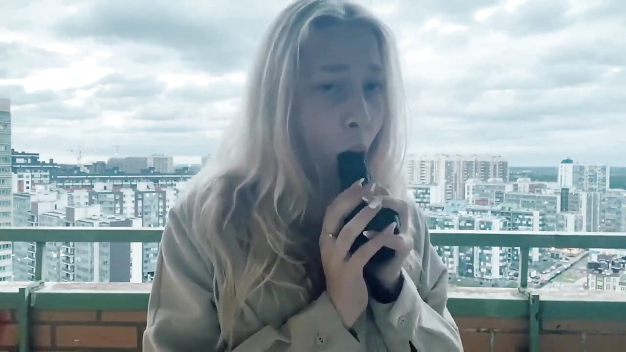 جنس يدوي في المدخل.