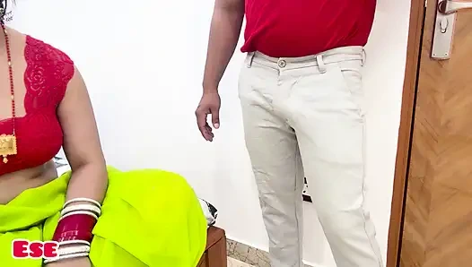 Fan Theek Karne Aaya Electrician aur Bhabhi Ki Chudai HOgyi....