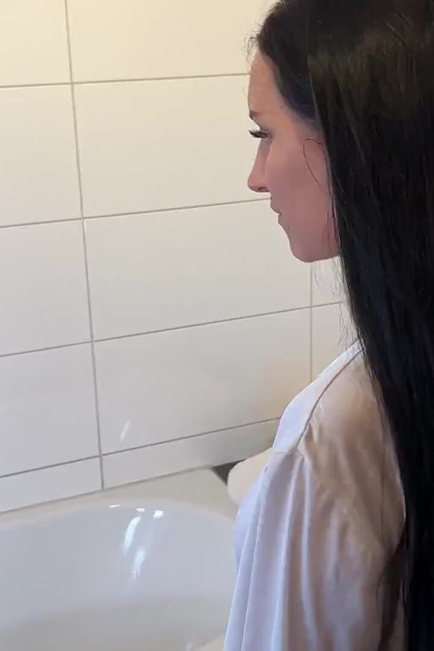 Stepmom Caught Stepson Jerking off in Her Bathroom