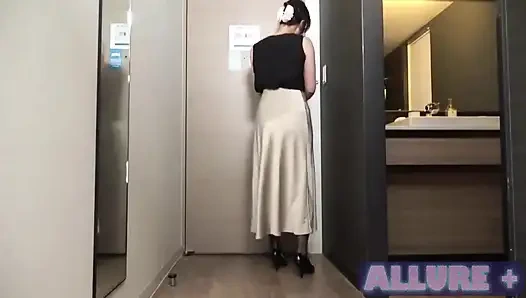 Sofortiger Deep Throat zu Muschi, dann Blowjob, roher Creampie-Affäre, Sex, vollständiger objektiver Blickwinkel