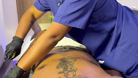 Amateur Spa Massage-session - Echtes Paar Interracial Happy End [vertikal 4K]