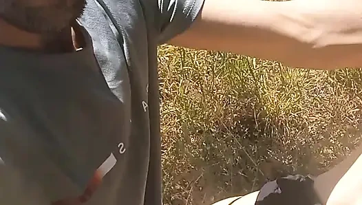 Auf dem Land gefickt