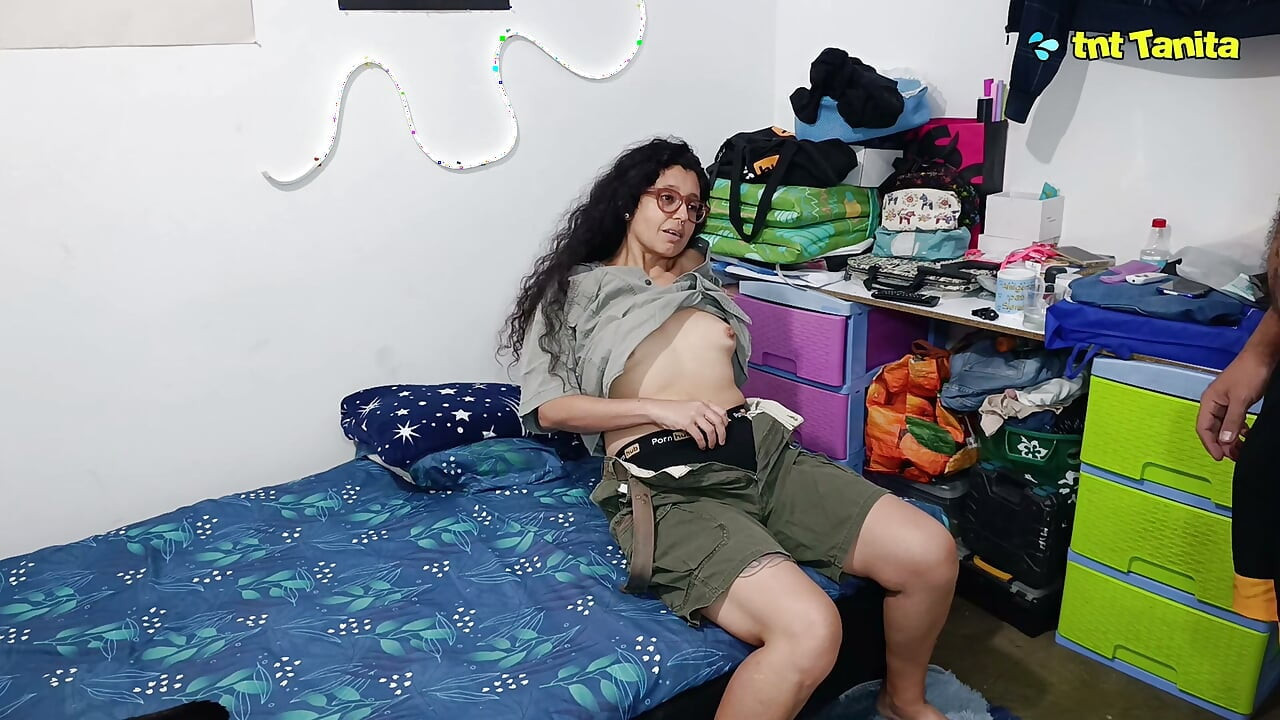 Îmi fut soțul gay al vecinului #855 Partea 1 - Jocul cu rularea