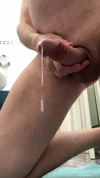 Jerking off naked in the bathroom