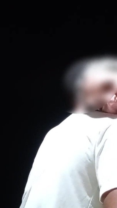 Moment à voir absolument de "Nous avons été découverts ! J’AI BAISÉ LE VENDEUR BRÉSILIEN SUR LA PLAGE. PORNO INTERRACIAL"