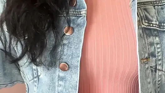 Asumsikan feminitas Anda