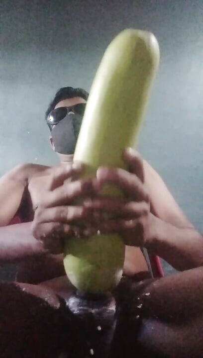 Desi boy fuck with bottleguard