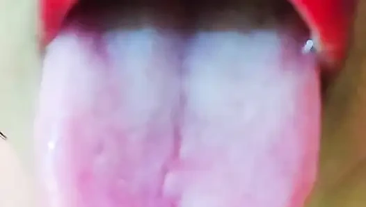 Mısırlı ateşli iri güzel seksi evli kadın kocasının arkadaşıyla canlı seks yapıyor