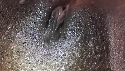 Azgın hatun tek başına mastürbasyon yapıyor