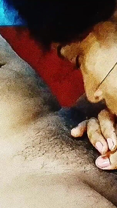 Magával ragadó pillanat a "Simran Webcam show"-ból