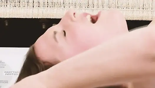 Parmaklar oyuncaklar sahnesi-3 büyük memeli esmer çamaşır odasında azıyor ve tek başına mastürbasyon yapıyor