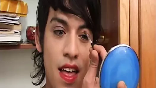 crossdresses jerk off