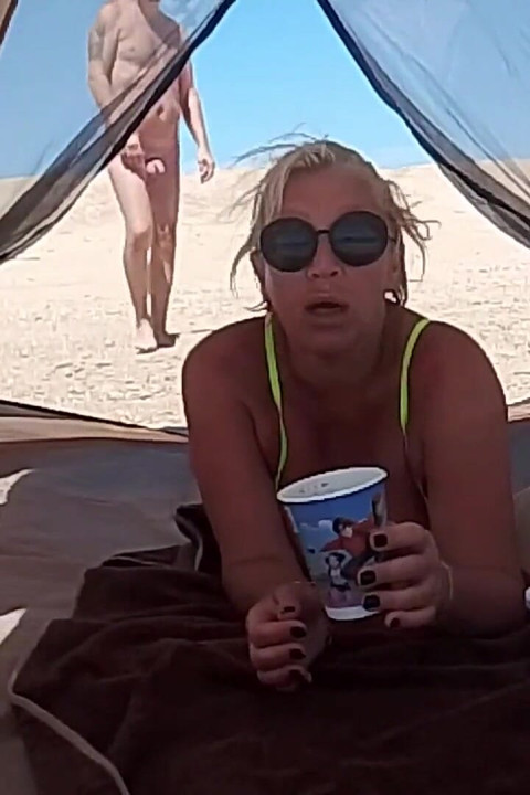 Stranger - fuck Me on the Beach